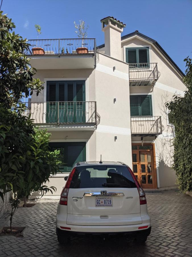 לינה וארוחת בוקר טיראנה Condesa מראה חיצוני תמונה